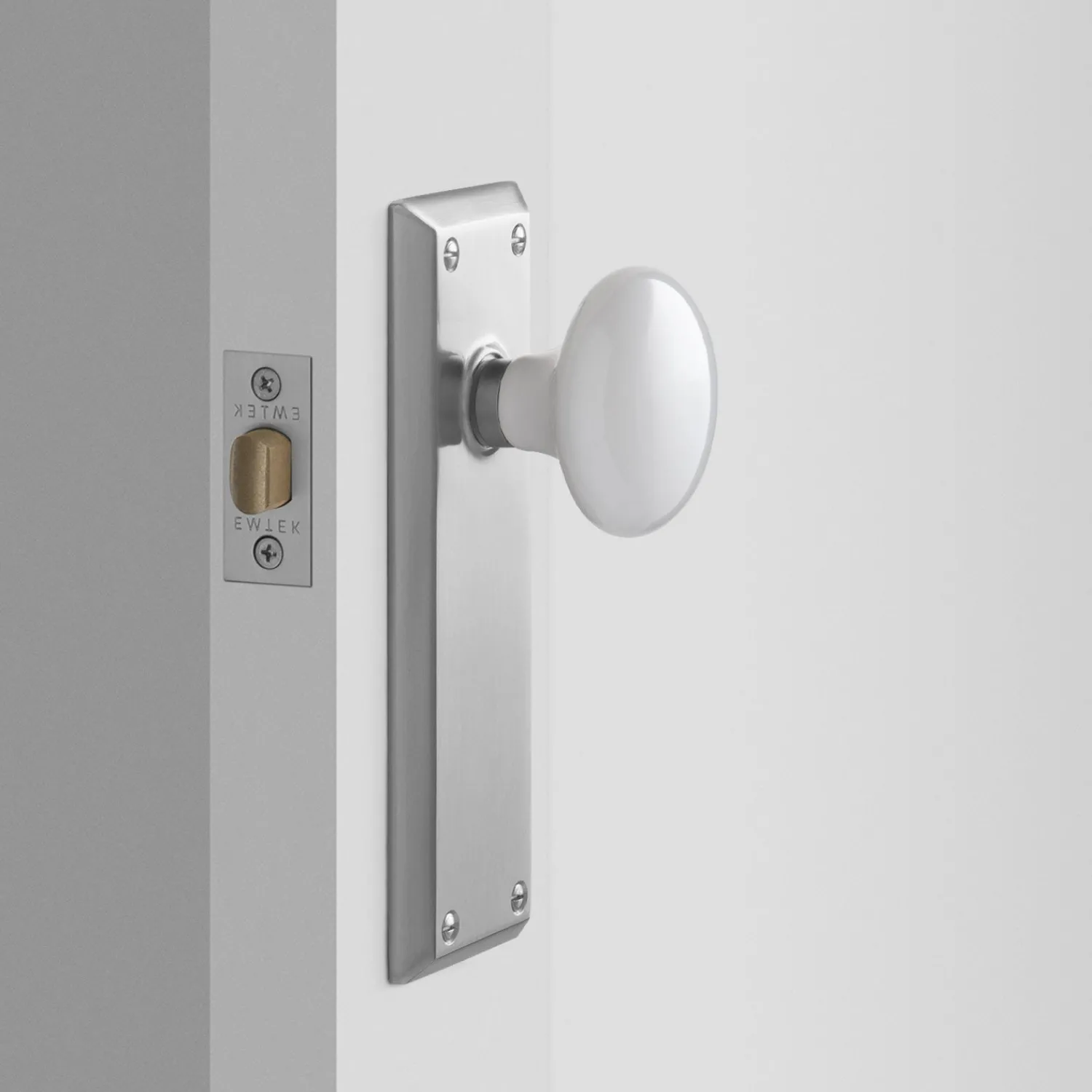 Schoolhouse Freeport Large Backplate Doorset with Porcelain Knob New