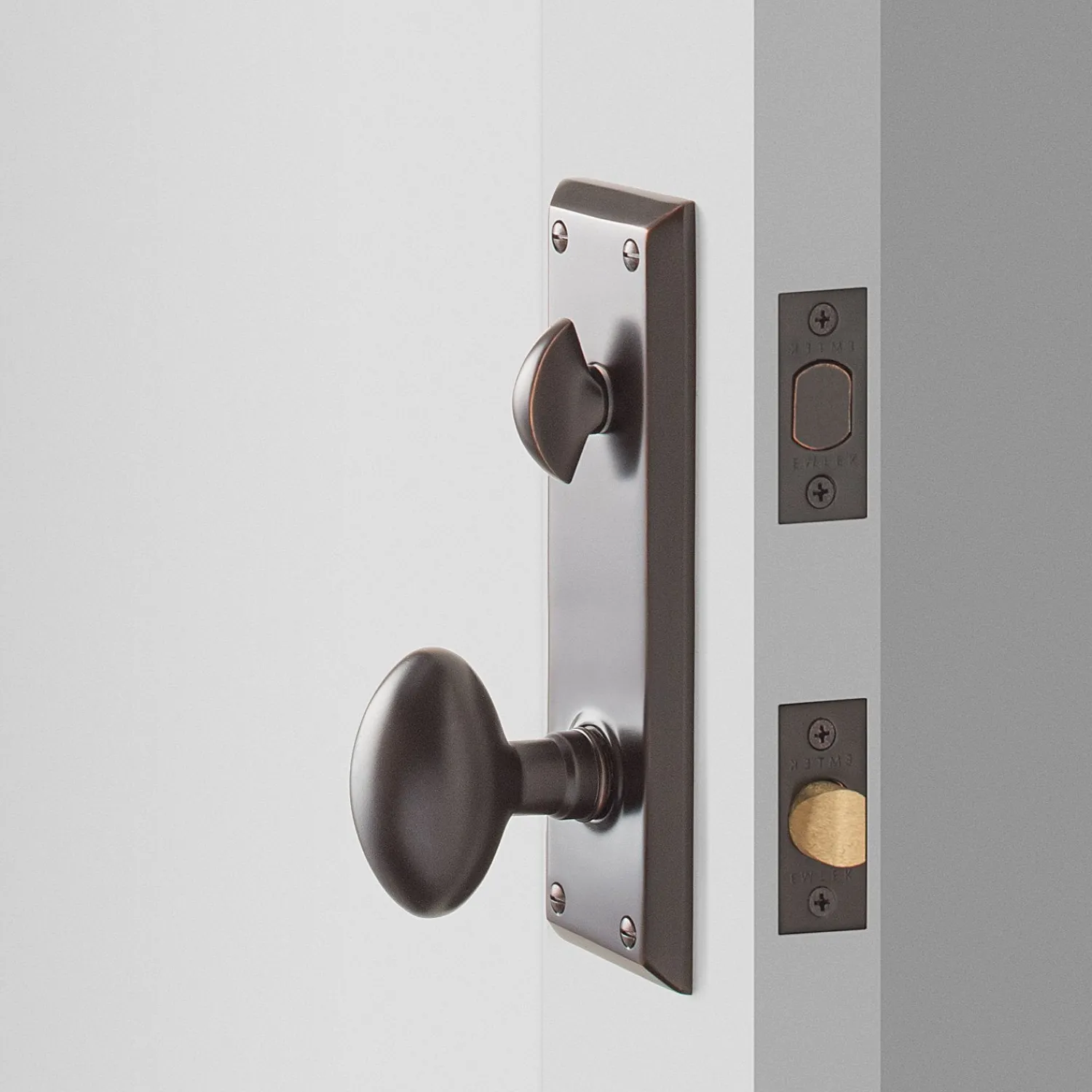 Schoolhouse Freeport Large Door Set with Egg Knob Fashion